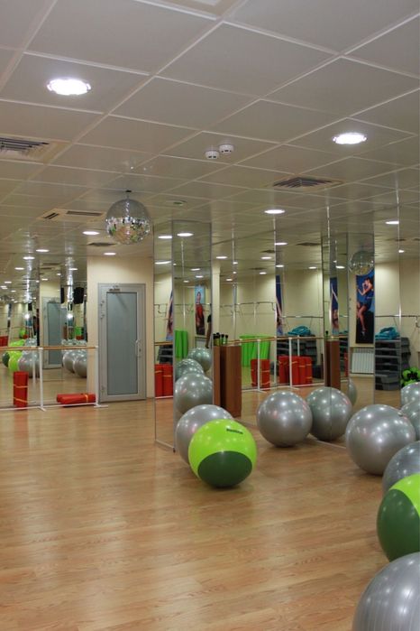 Здається в оренду фітнес зал на Ахматової