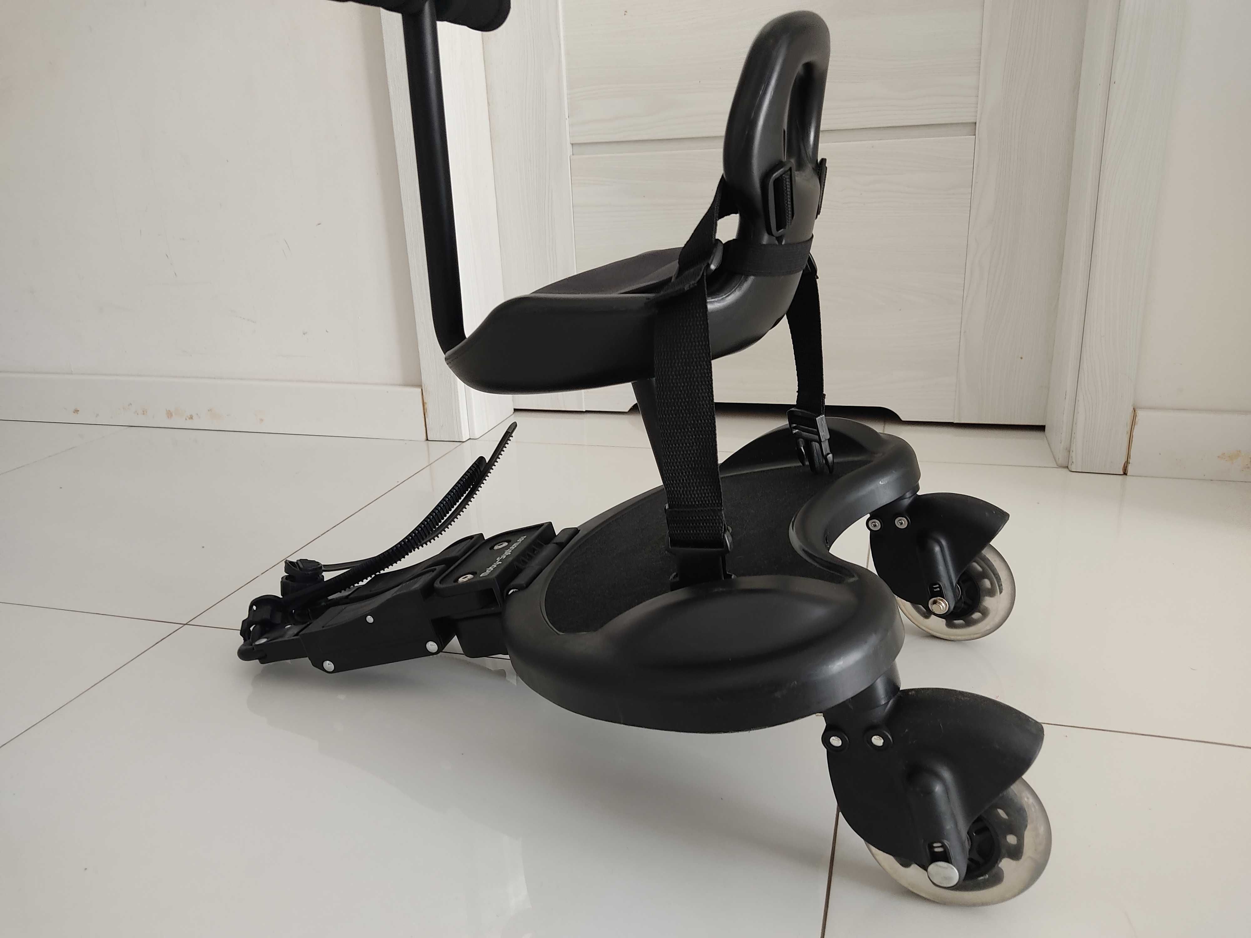 Uniwersalna dostawka do wózka Mr Buggy 2w1 z siedziskiem i kołami LED