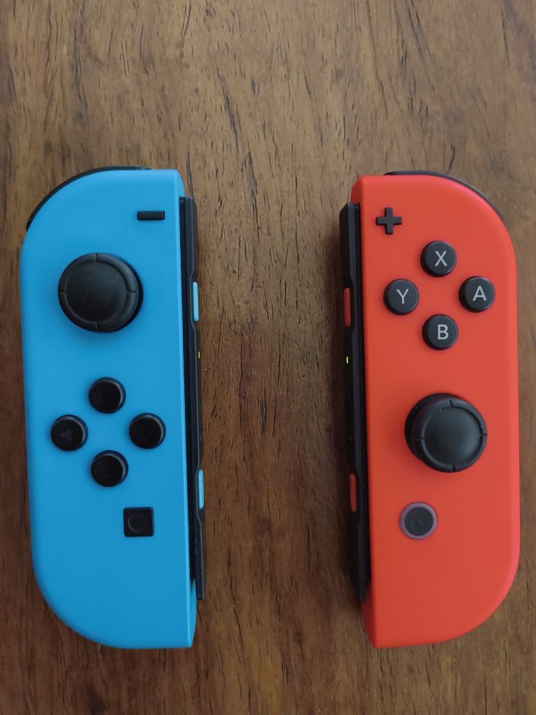 Nintendo Switch OLED + Cartão SD 128 Gb