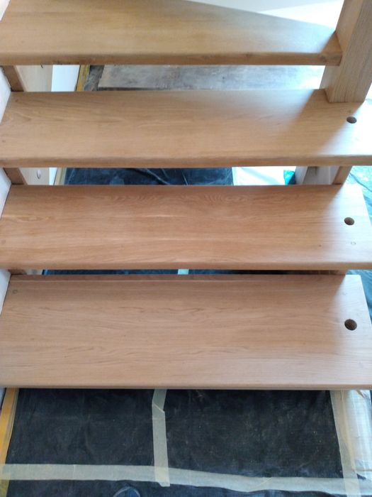 Реставрация дверей, меблей, лестниц, стекольные работы.