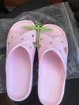 Продам нові Crocs