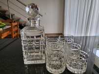 Garrafa de cristal com 6 copos em cristal