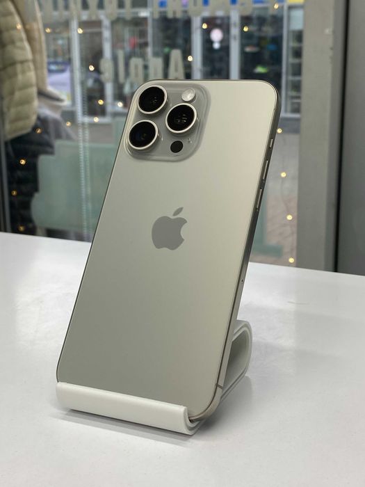 iPhone 15 Pro Max 256GB у відмінному стані Neverlock