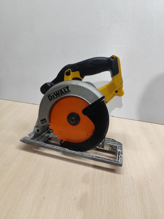 DeWal DCS391 паркетка акумуляторна Деволт оригінал