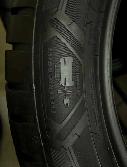 Шины Good Year Ultra Grip Performance+255/50/19