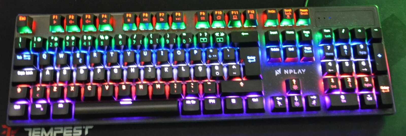 Teclado Gaming NPlay Conquer 2.0