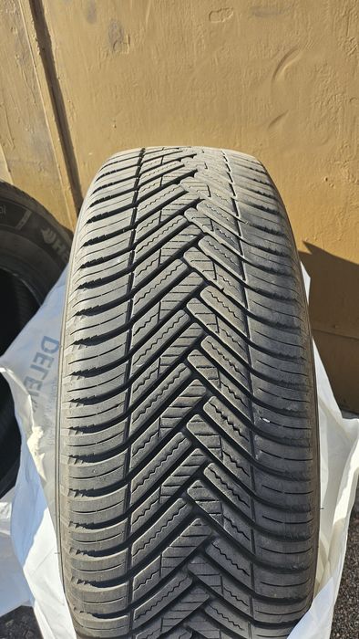 Opony wielosezonowe Hankook 225/65 R17