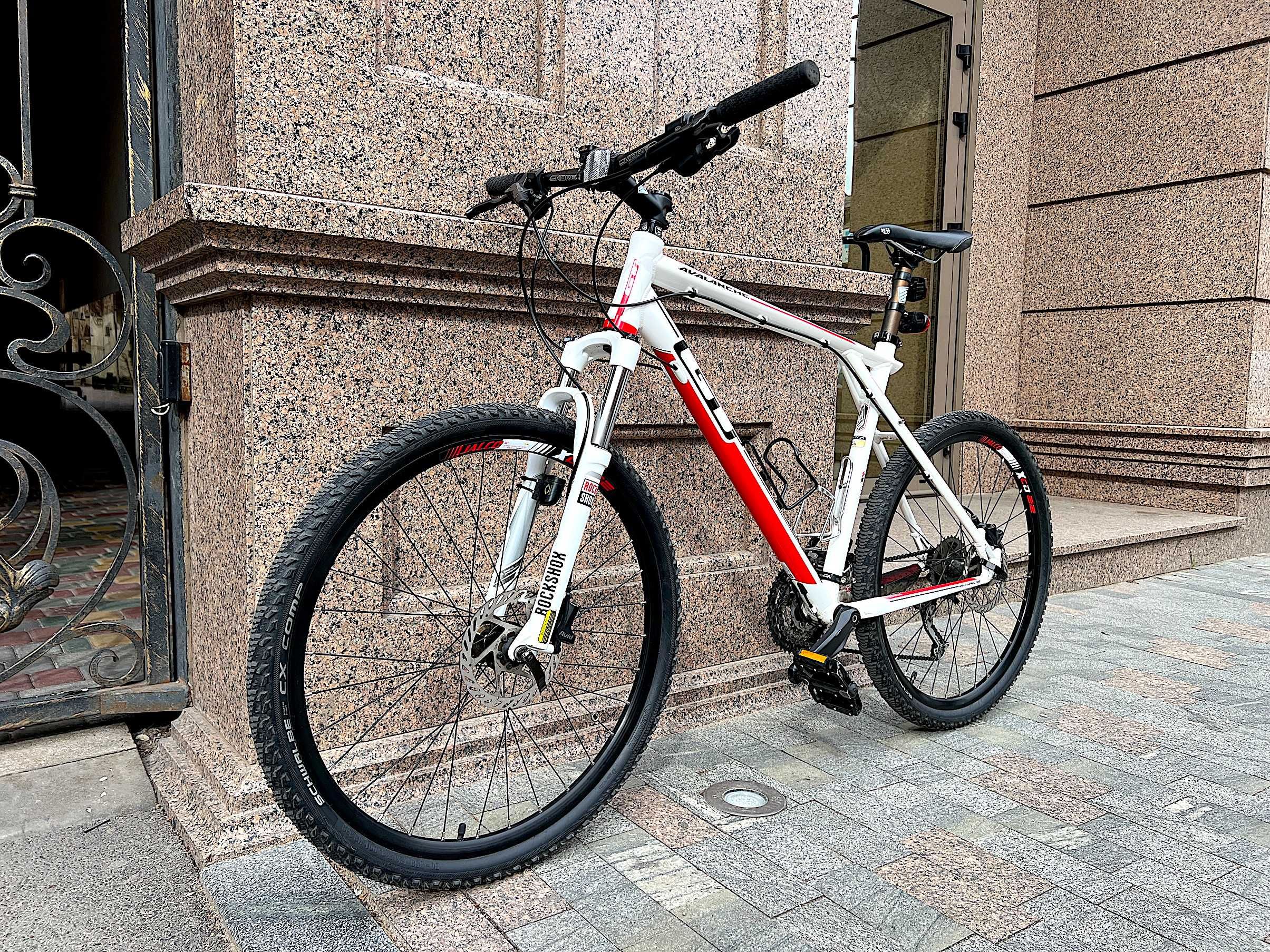 Велосипед GT Avalanche Elite Deore XT Rockshox Гидравлика