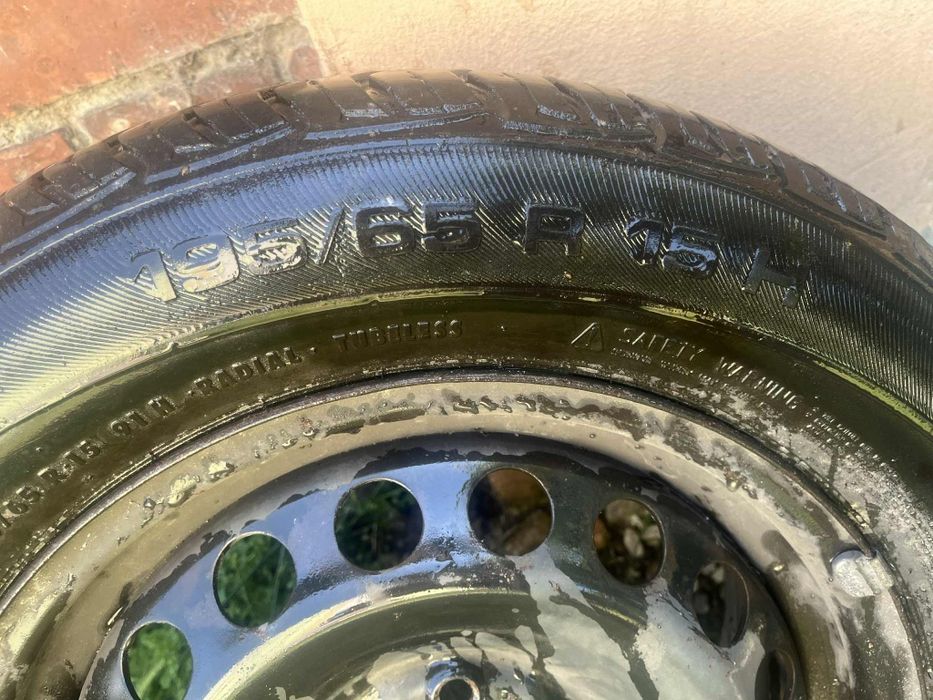 Opony na stalówkach 195/65 r 15