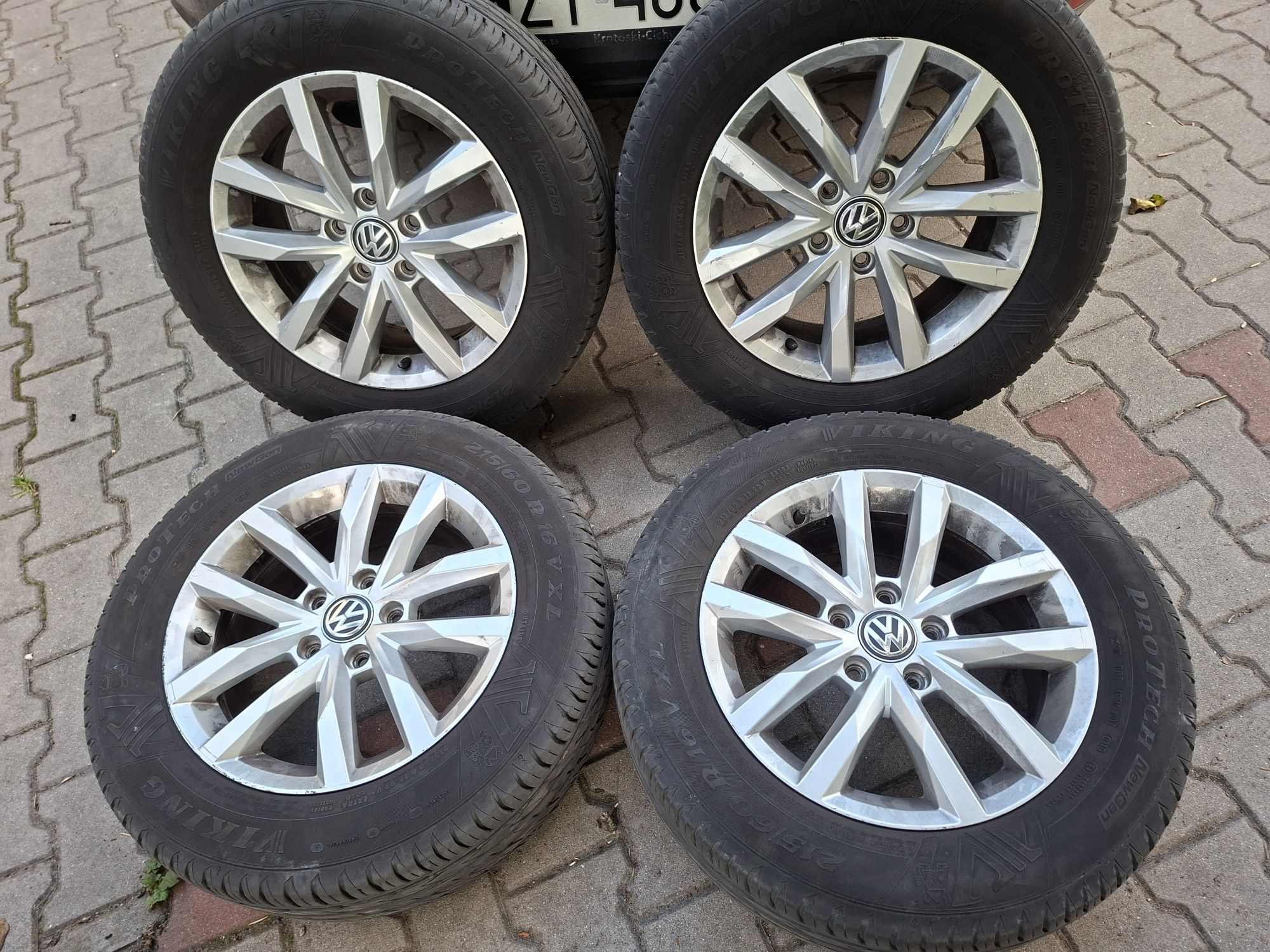Koła 5x112 VW Passat B8 215/60 R16 Oryginalne Felgi Touran Sharan