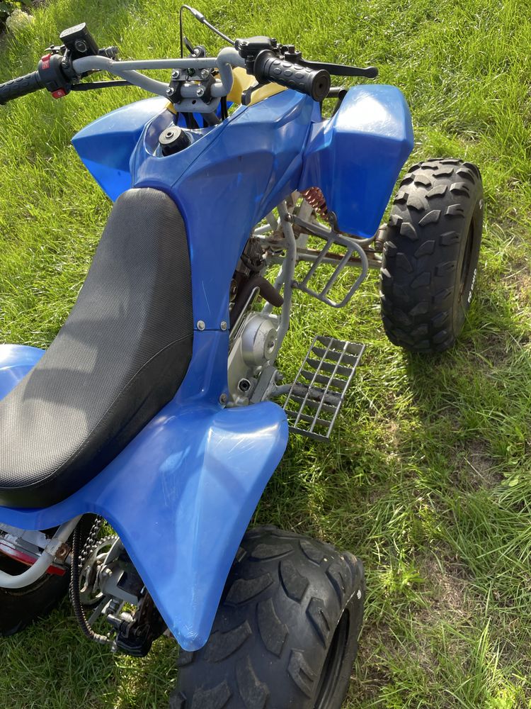 Quad 110 na dużej ramie