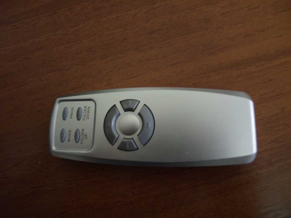 Продам НОВУ КОРОБОЧНУ магнітолу LG-CM181CRRT
