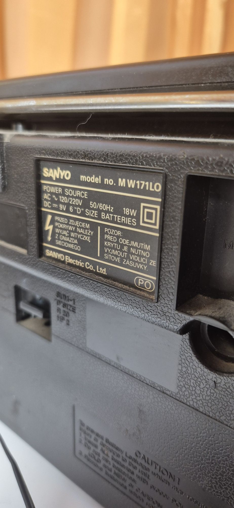 Radiomagnetofon vintage Sanyo MW171LO sprawny
