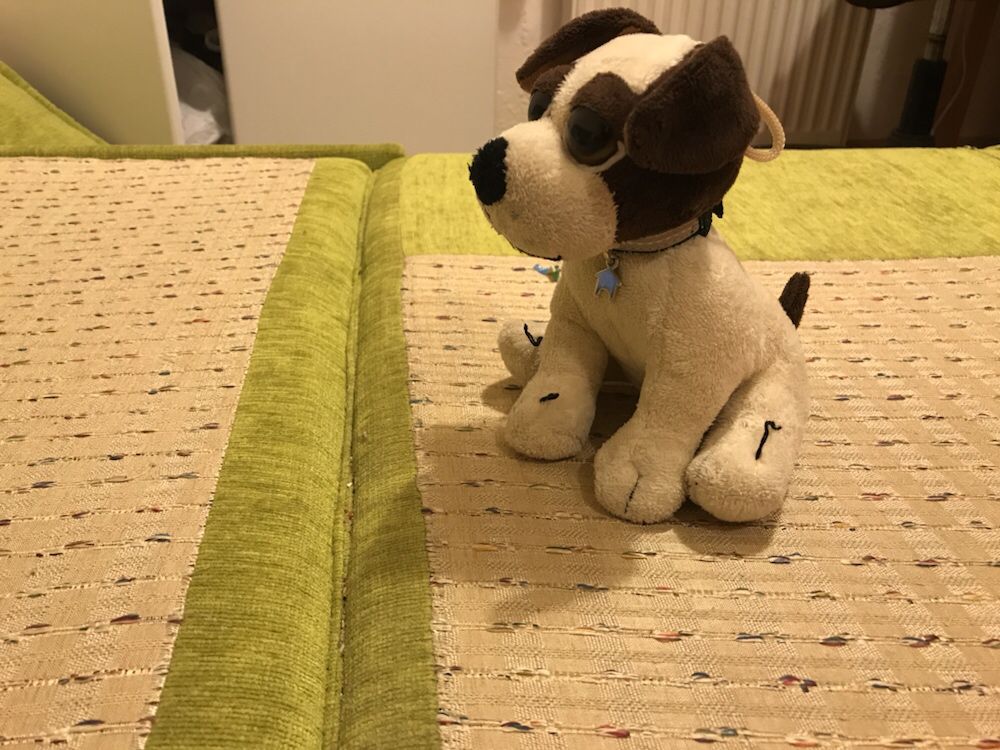 Piesek szczeka pies maskotka przytulanka zabawka