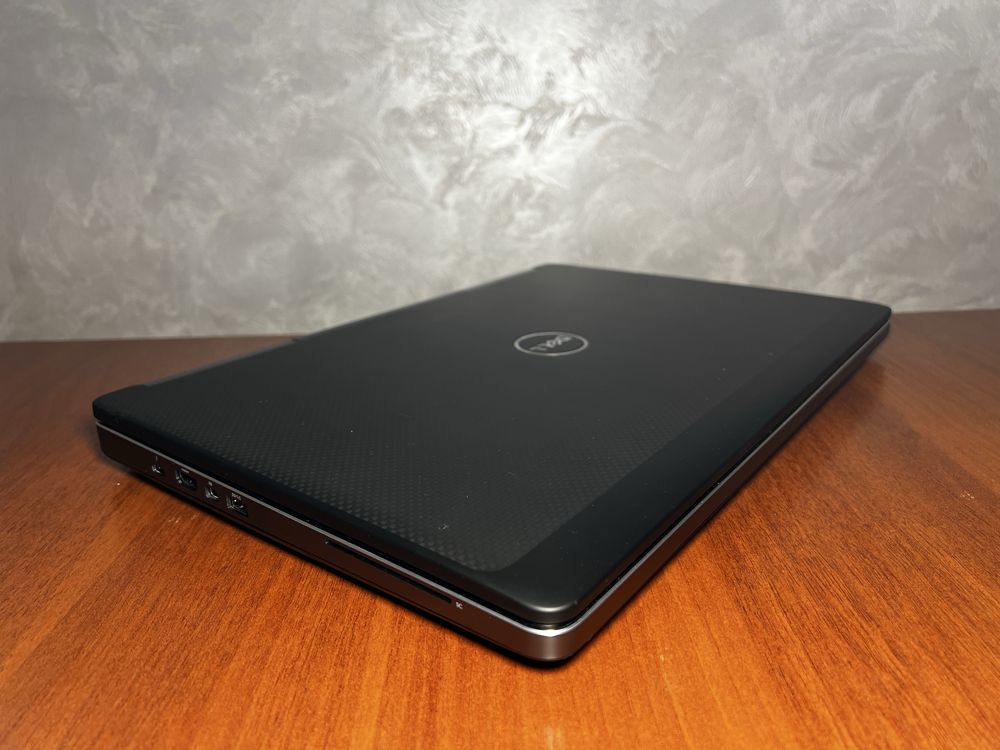 Dell Precision 7510/Xeon E3-1505M v5/32GB/256GB SSD/NVIDIA M2000M/FHD