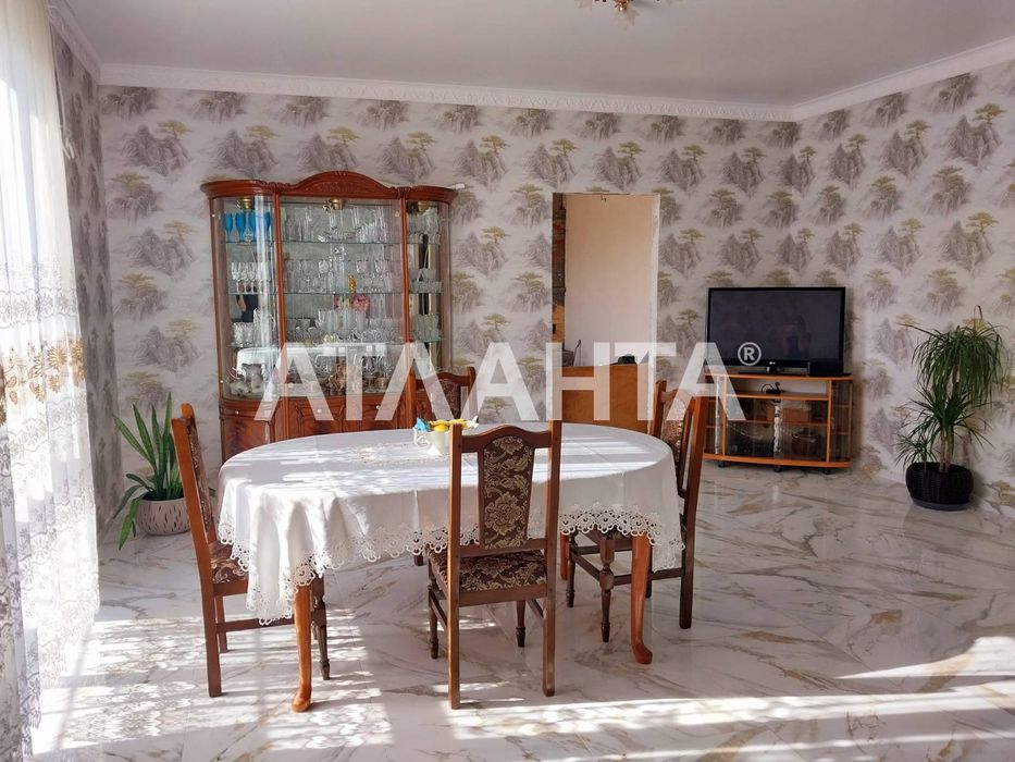 Новой постройки дом в Фонтанке