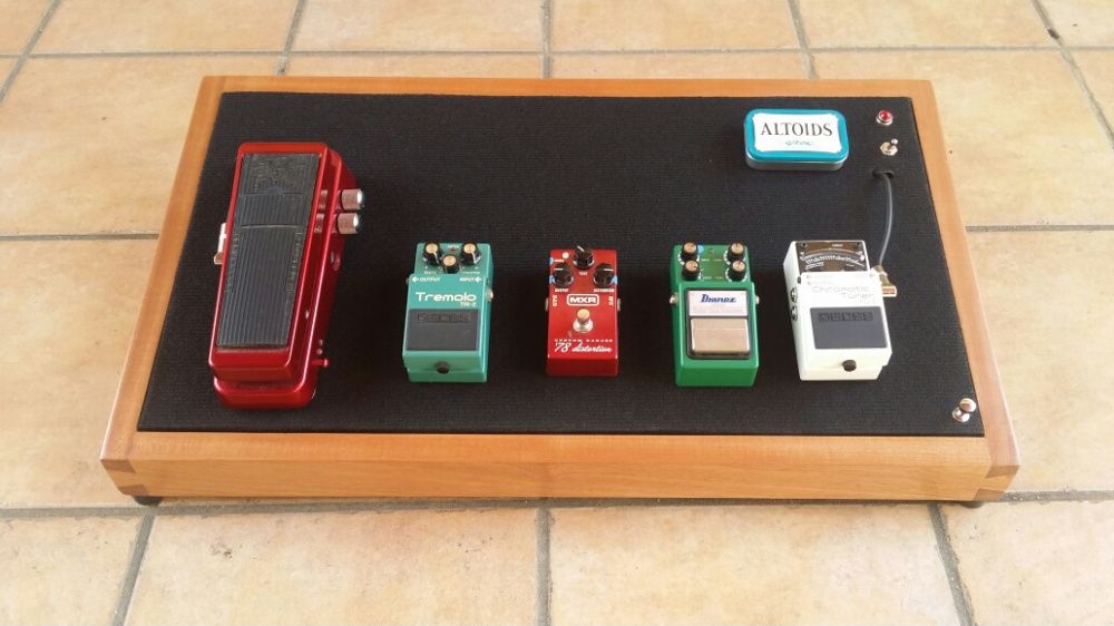 Vendo só Pedalboard.