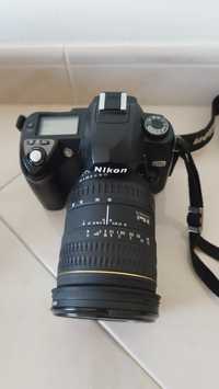 Máquina fotográfica NIKON D50
