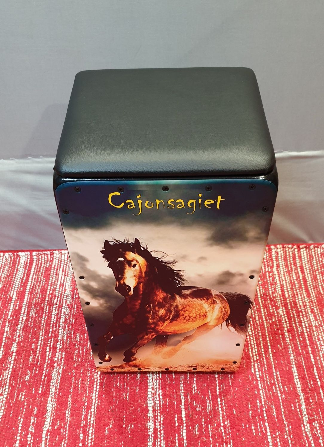 Cajon flamenco artesanal 30x50x30  cordas