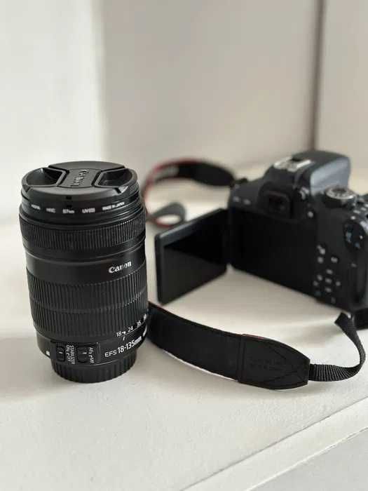 Canon 800D + 2 obiektywy