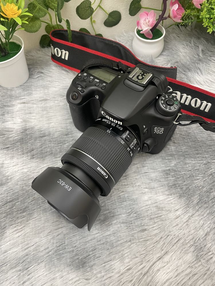 Canon Eos 70D WiFi/ecrã tactile com lente 18-55mm