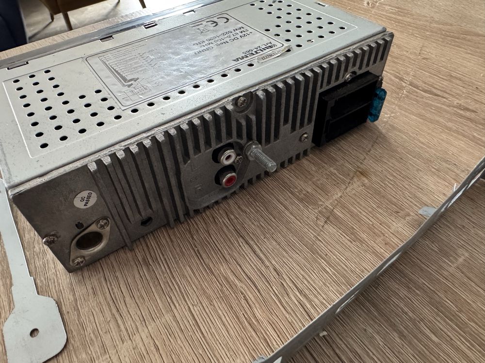 Radio usb Biltema sprawne iso z ramka i kieszenia