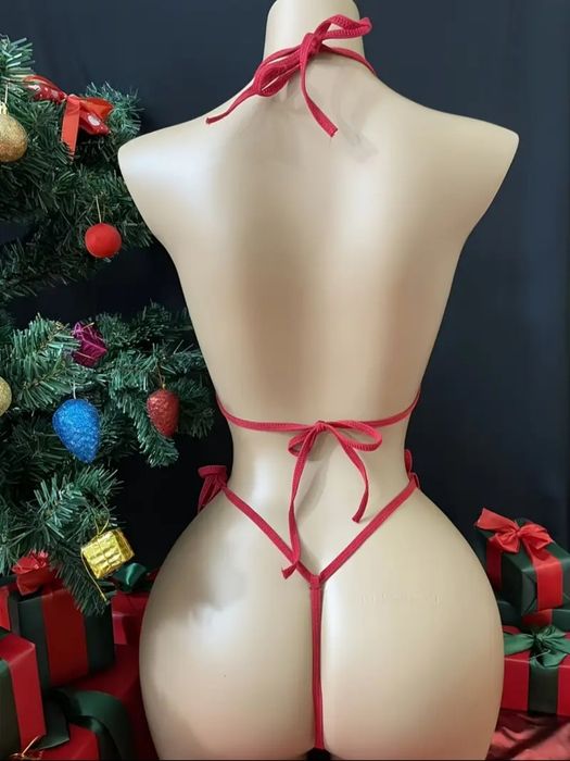 Еротична білизна бікіні на Новий Рік