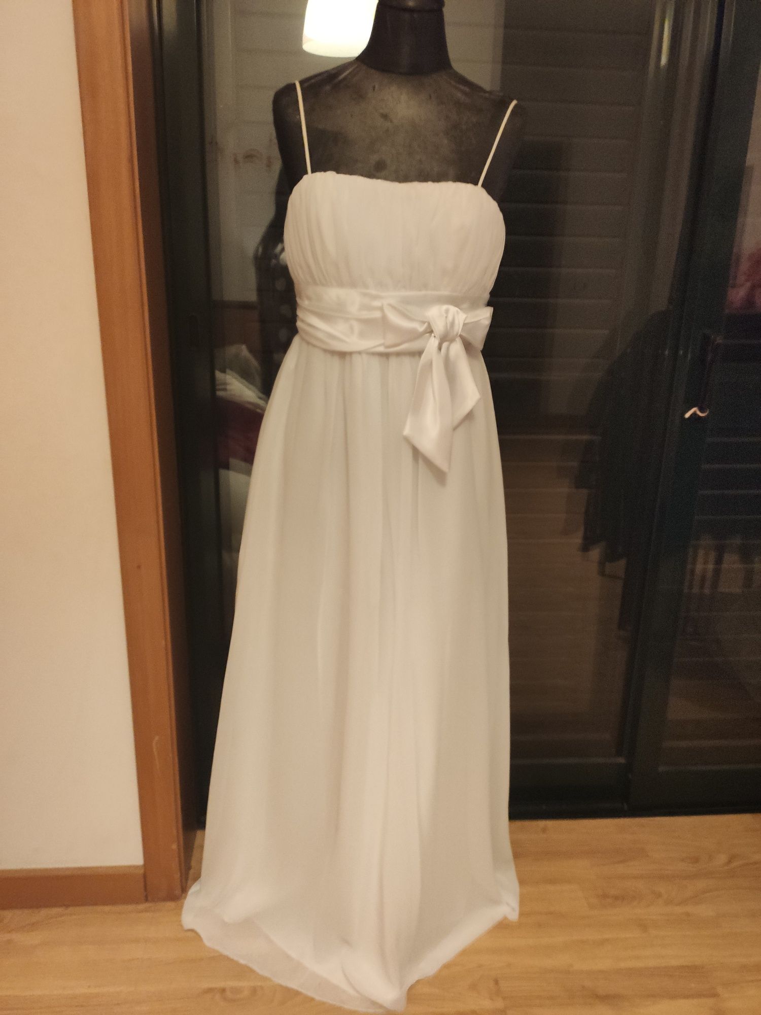 Vestido branco com bolero