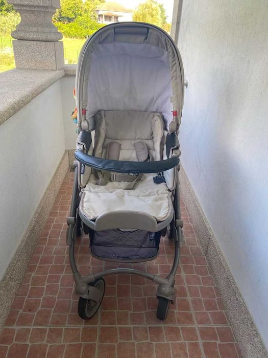 Carrinho de bebê trio