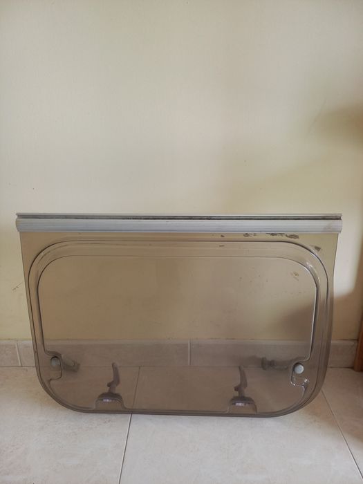 Janela caravana usada