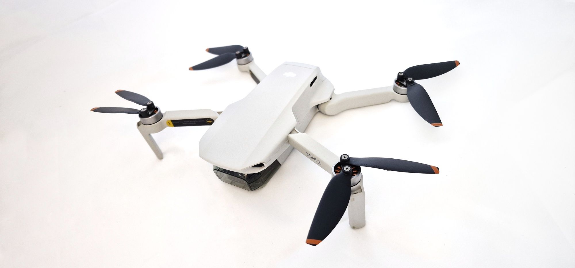 Dron DJI Mini 2, mało używany - poniżej 4h lotu! bogaty zestaw