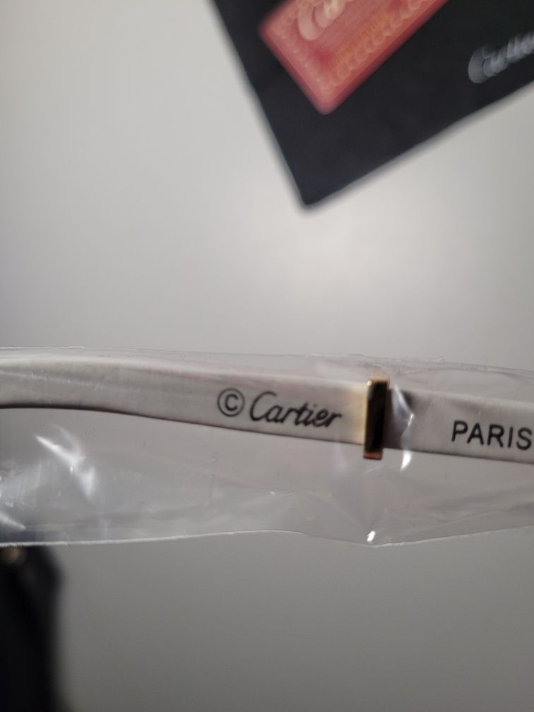 Białe Okulary Cartier