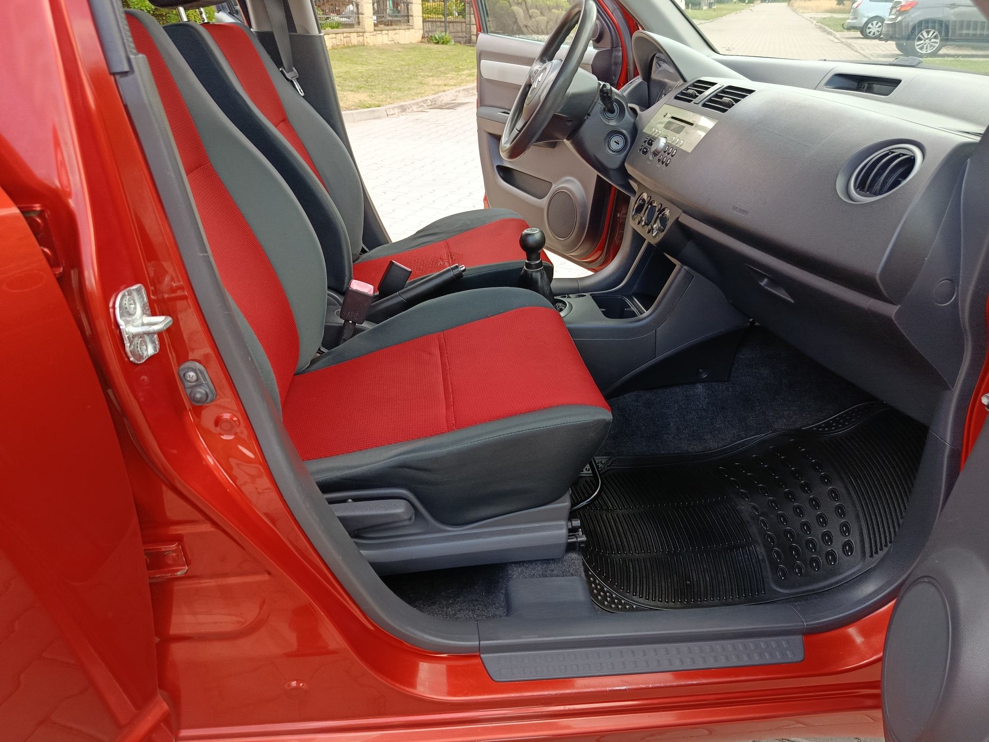 Suzuki Swift 1.3  2008r Klimatyzacja Ładny