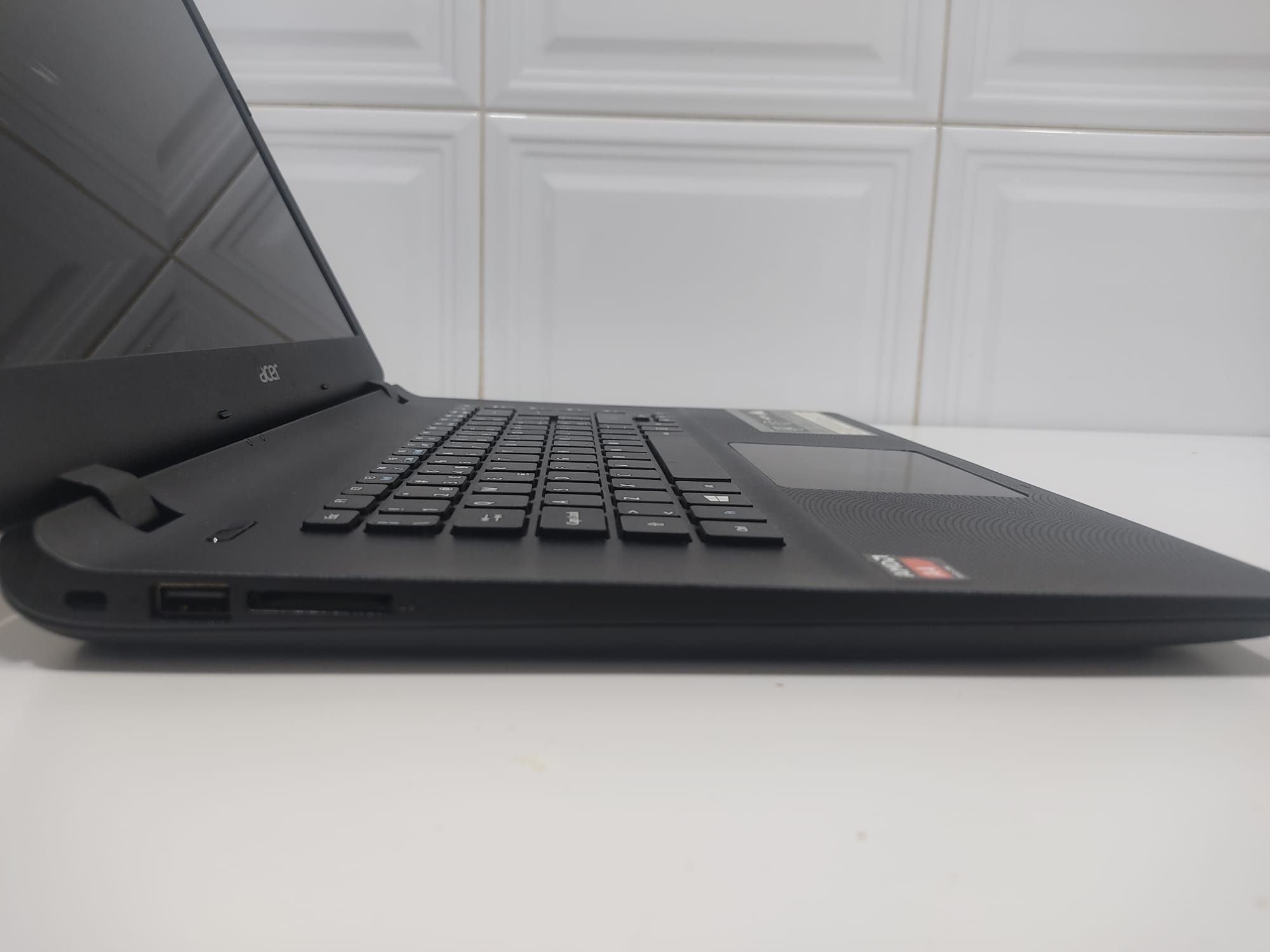 Acer Aspire ES 15 (ES1-520)