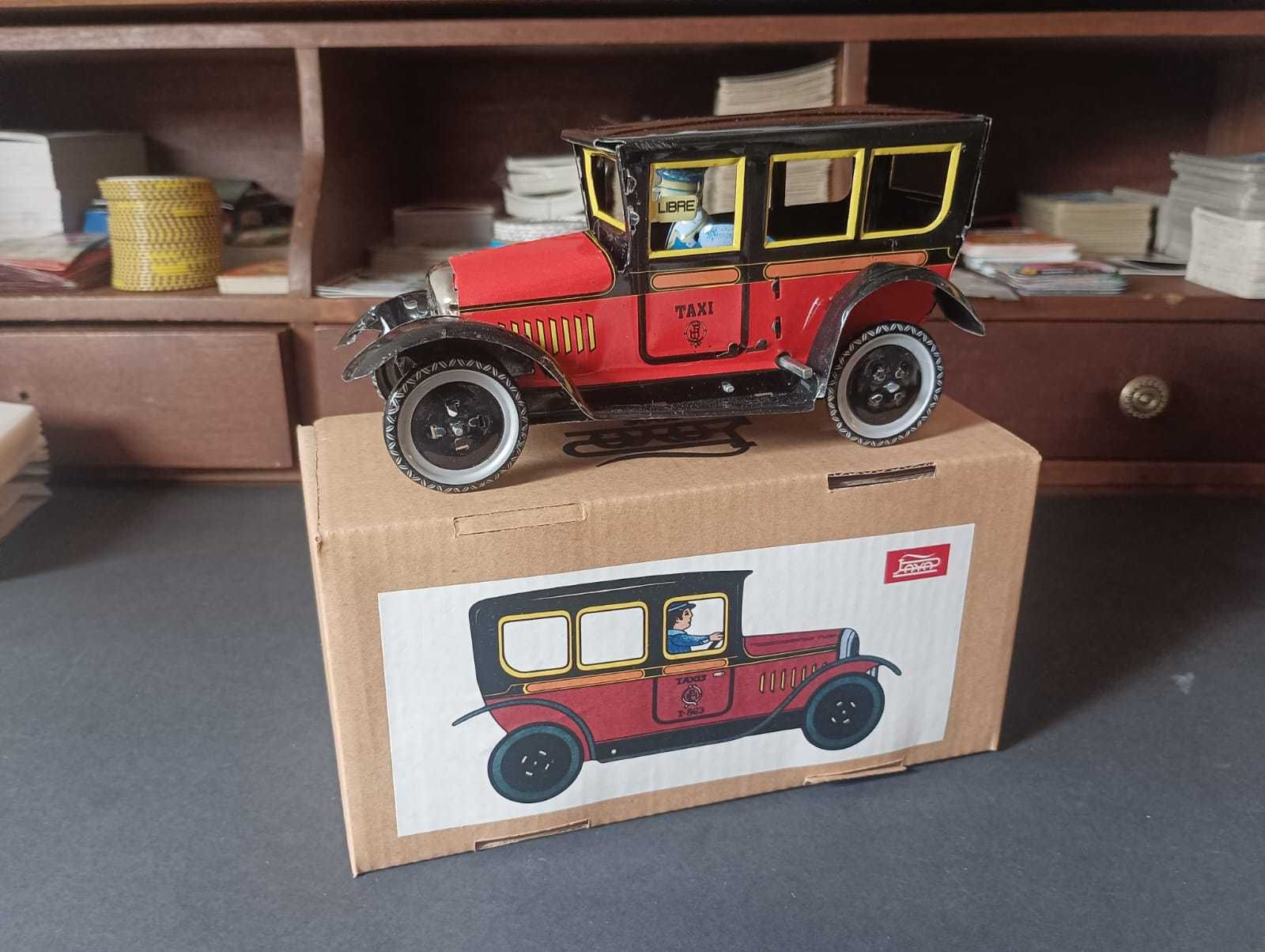 Miniatura / Taxi em chapa JAYA 1905 a corda