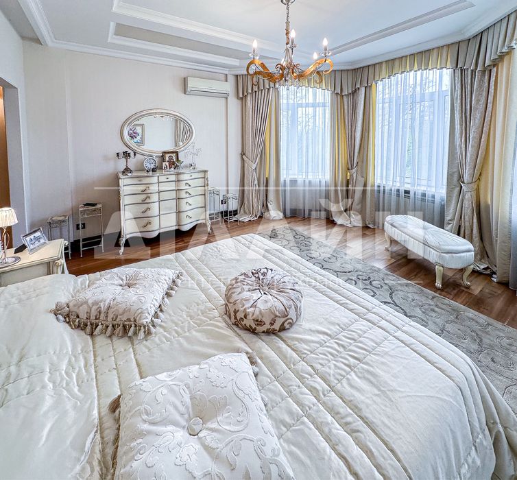 Супер скидка!!!апартаменты 200м2 , 3 спальни ,2 с/у в закрытом ЖК