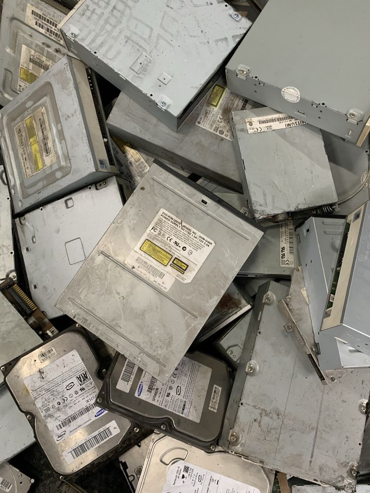 Skup złomu komputerowego Skup Płyt Głównych Skup RAM Skup Elektroniki