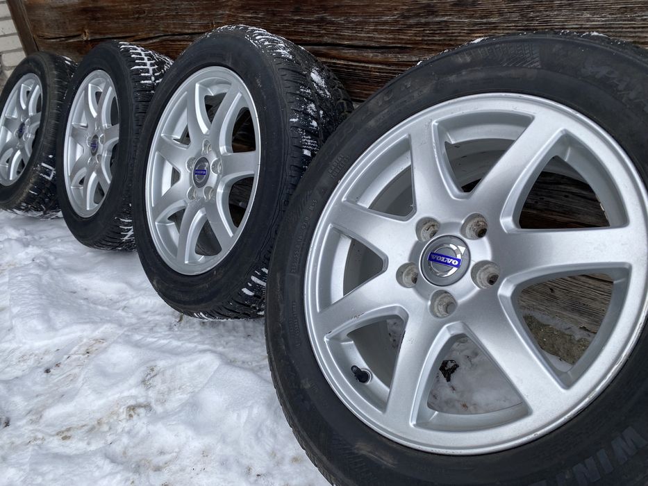 VOLVO V70 V40 S80 XC70 S60 V60 kpl KOŁA felgi ZIMA 215/55-16 NOWE