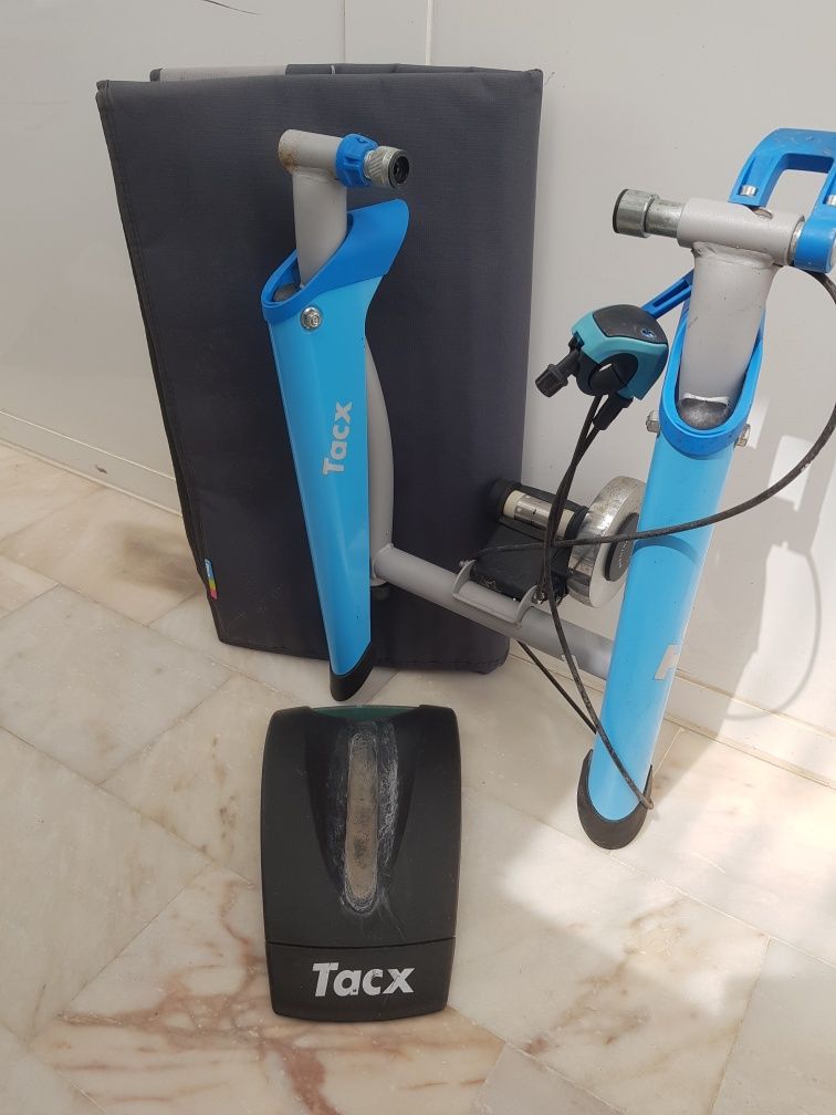 Suporte de treino de bicicleta interno