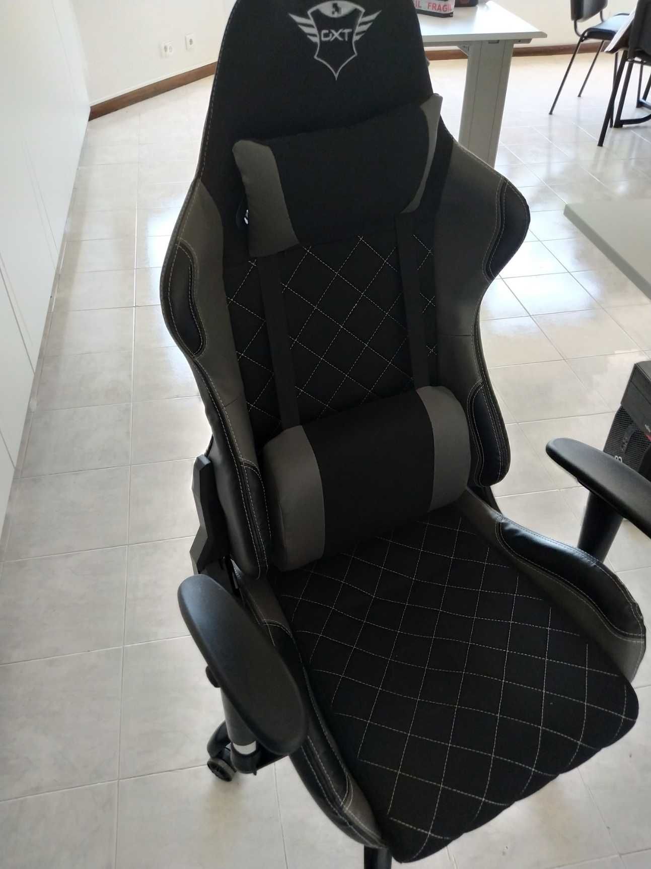 Cadeira Gaming Trust GXT 707R Resto Gaming Cinza 22525 como nova