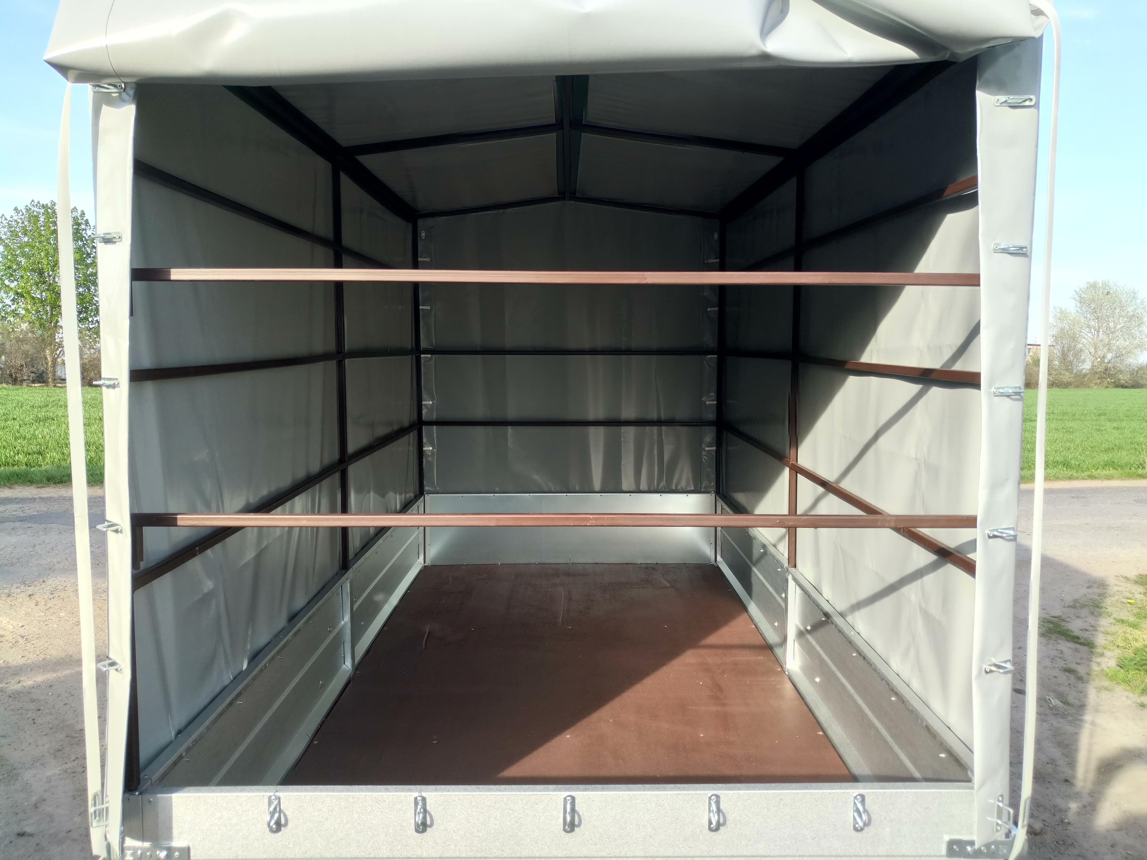 Rydwan 300x150 Przyczepa samochodowa Przyczepka resor żuk 1 oś