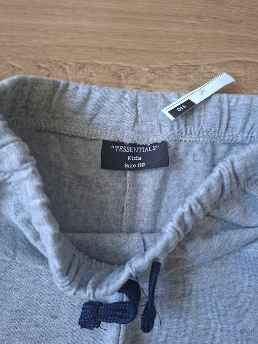 Spodnie dresowe 110 nowe szare chłopiec kieszenie woolworth