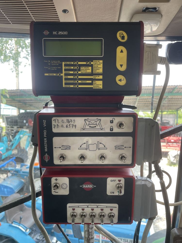 Навісний гідравлічний обприскувач нового покоління Hardi Master 1000л.