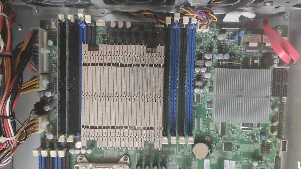 Стоечный сервер Supermicro Шасси: CSE-825 высотой 2U