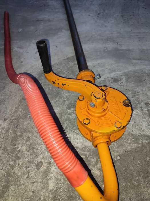 Насос ручний роторний для перекачування палива / Виробник Японія