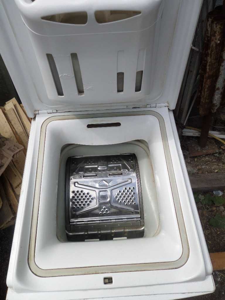 Вертикальная стиральная машина whirlpool  AWT 5108/1