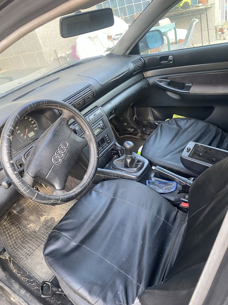 Vendo audi A4 1.9 tdi pd  cv 90