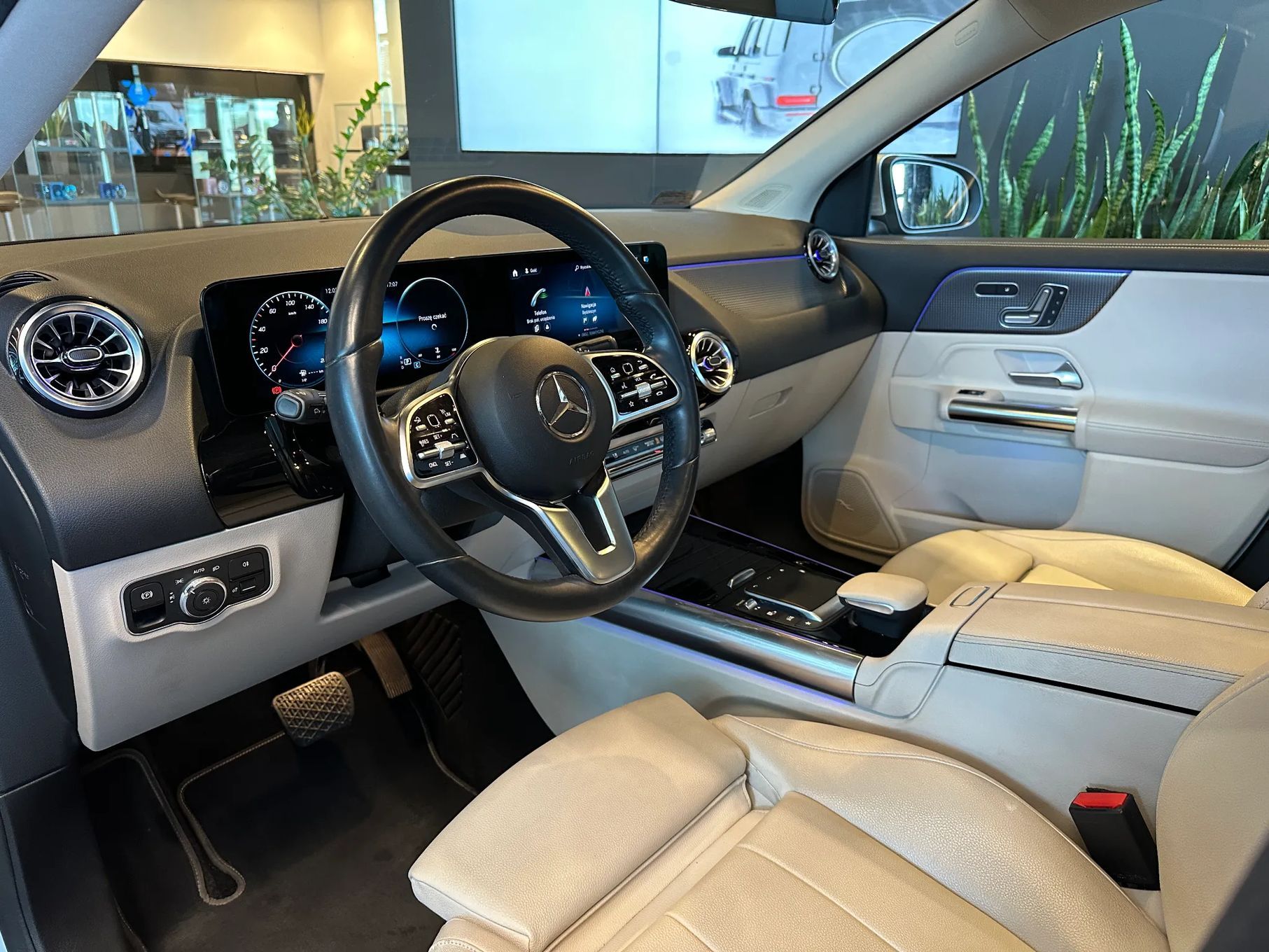 Mercedes-Benz GLA Distronic|Hak|Panorama|CarPlay|Multibeam|