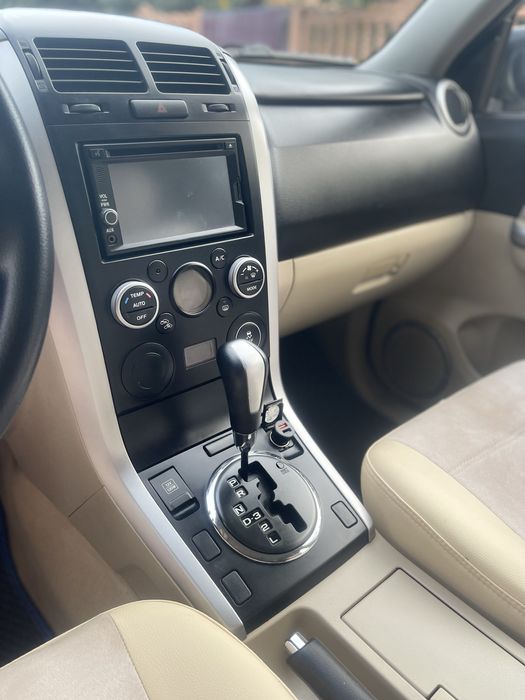Продам свій Suzuki Grand Vitara
