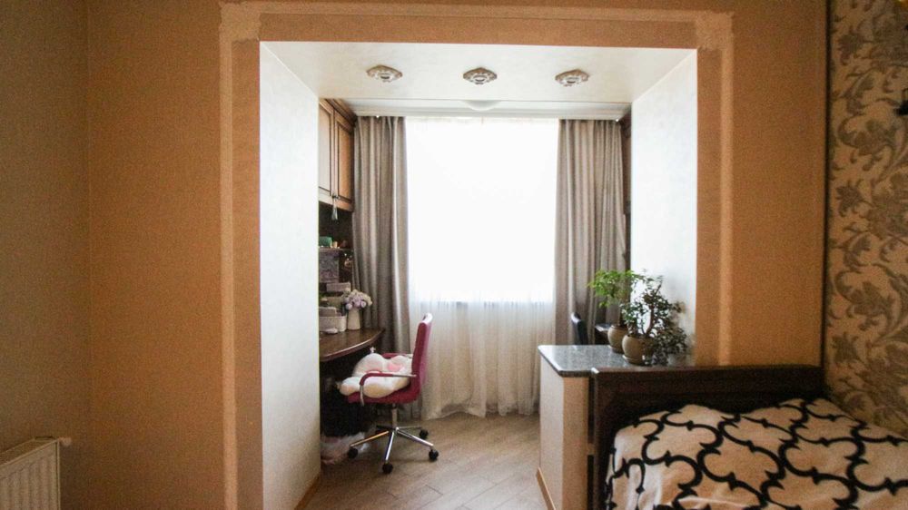 Продається стильна трикімнатна квартира